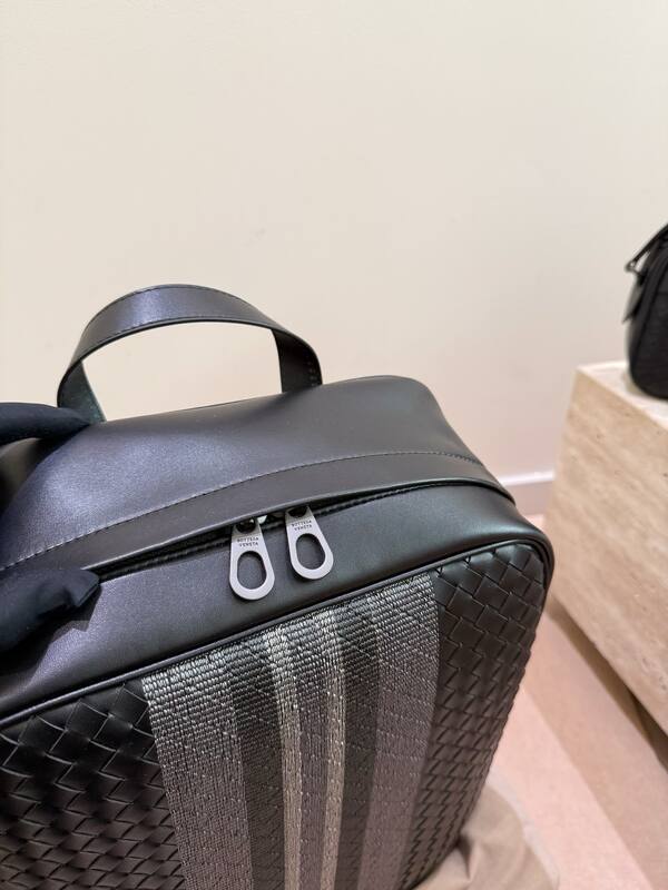 Bottega Veneta Black shoulder bag — AAA Quality Replica