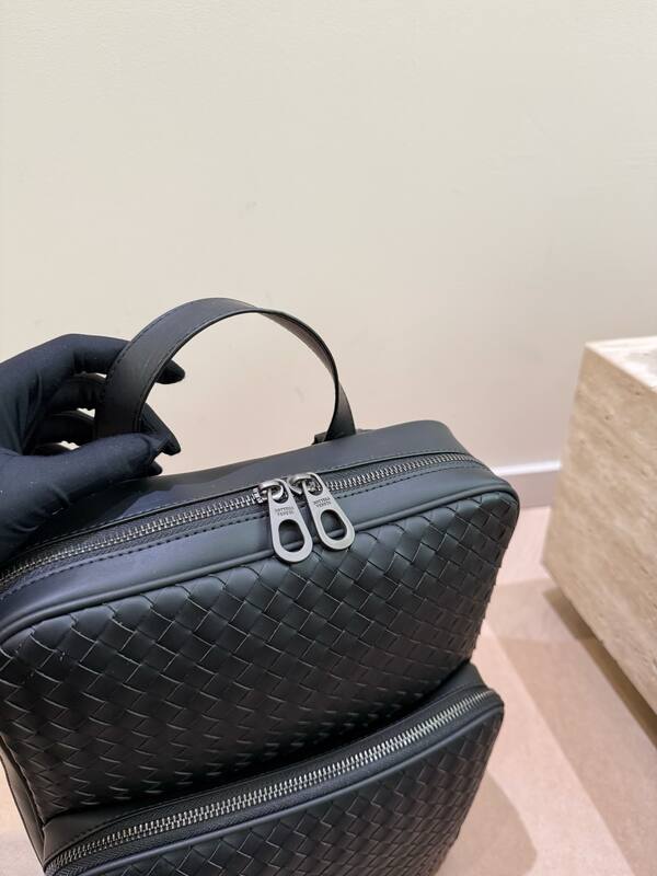 Bottega Veneta Black shoulder bag — Premium Replica