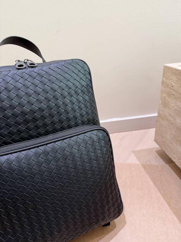 Bottega Veneta Black shoulder bag — Premium Replica