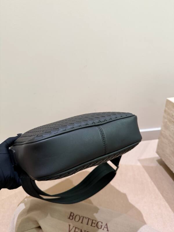 Bottega Veneta Black shoulder bag — AAA Quality Replica