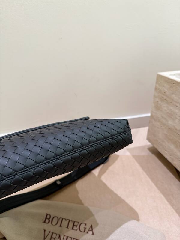 Bottega Veneta Black shoulder bag — AAA Quality Replica