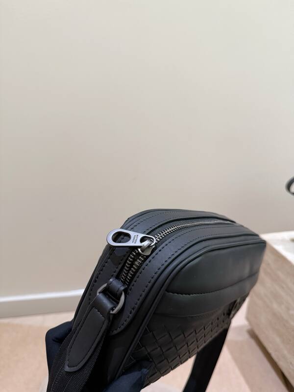 Bottega Veneta Black shoulder bag — 1:1 Replica