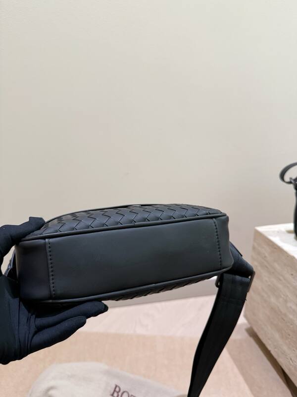 Bottega Veneta Black shoulder bag — 1:1 Replica