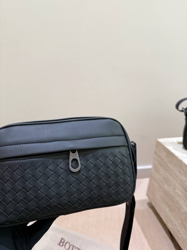 Bottega Veneta Black shoulder bag — 1:1 Replica