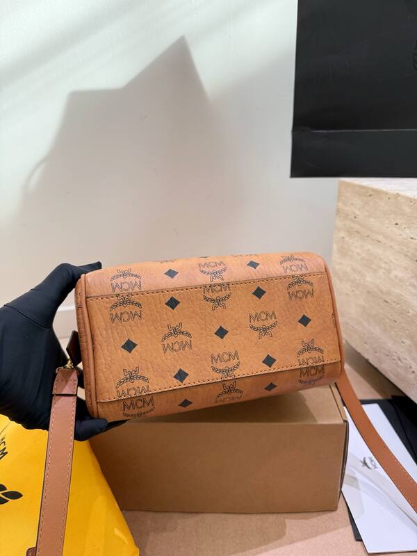 MCM Monogram 25x18x10cm shoulder bag — 1:1 Replica