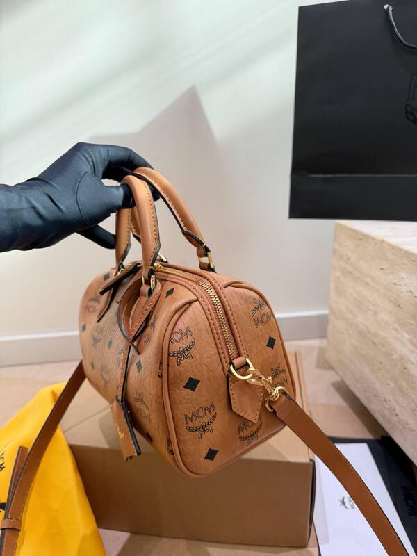 MCM Monogram 25x18x10cm shoulder bag — 1:1 Replica