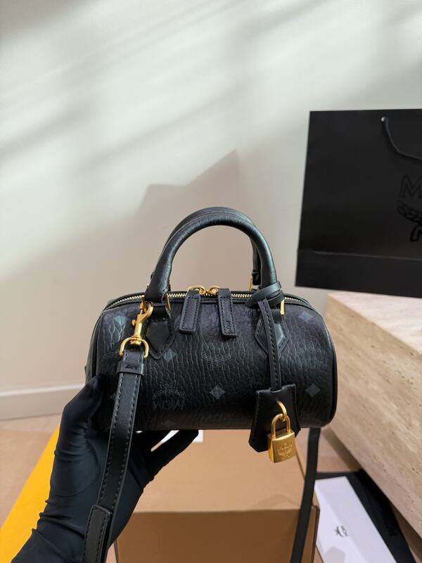 MCM Visetos shoulder bag — Premium Replica