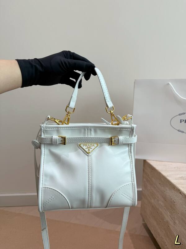 Prada Pink 25x18x10cm shoulder bag — 1:1 Replica