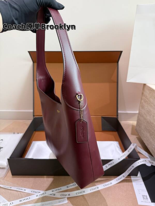 Coach shoulder bag — Top Quality Replica