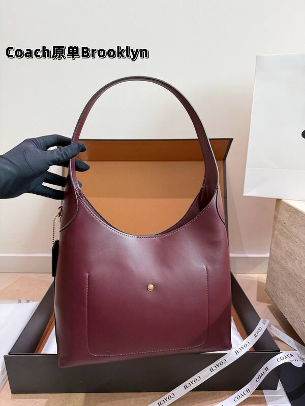 Coach shoulder bag — Top Quality Replica