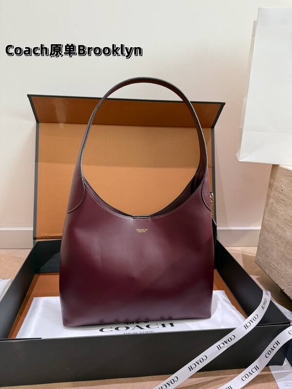 Coach shoulder bag — Top Quality Replica