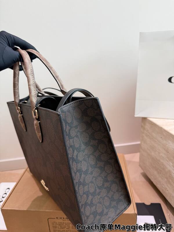 Coach Monogram 40x30x16cm shoulder bag — 1:1 Replica