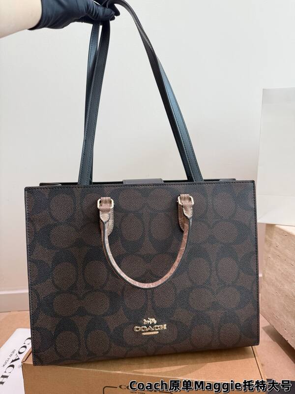 Coach Monogram 40x30x16cm shoulder bag — 1:1 Replica