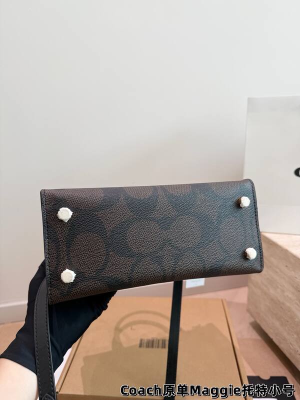 Coach Monogram 25x18x10cm shoulder bag — Premium Replica