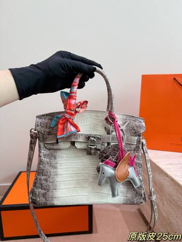 Hermes Birkin White and taupe croc-embossed leather 25cm everyday Top Quality Replica