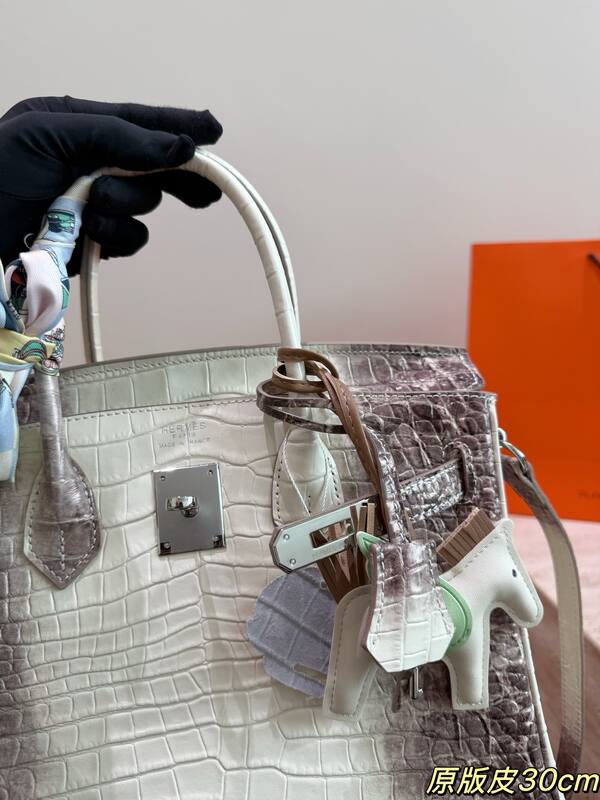 Hermes Birkin White and taupe croc-embossed leather everyday — Top Quality Replica