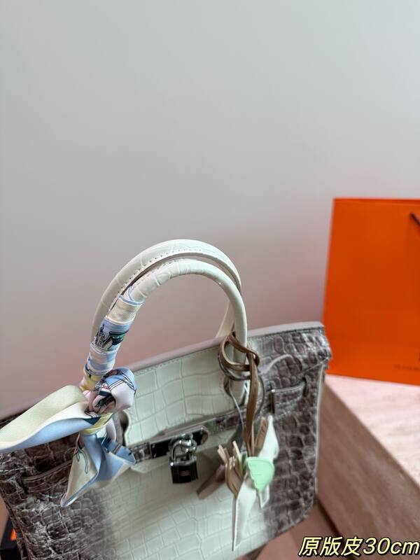 Hermes Birkin White and taupe croc-embossed leather everyday — Top Quality Replica