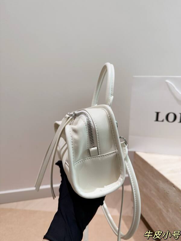 Loewe White 25x18x10cm shoulder bag — AAA Quality Replica