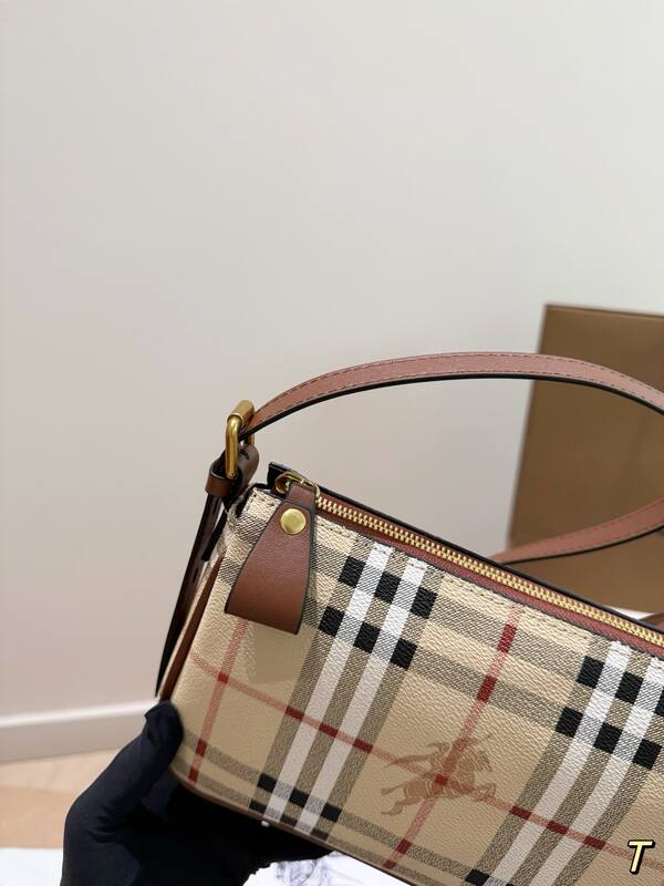 Burberry Brown shoulder bag — Top Quality Replica