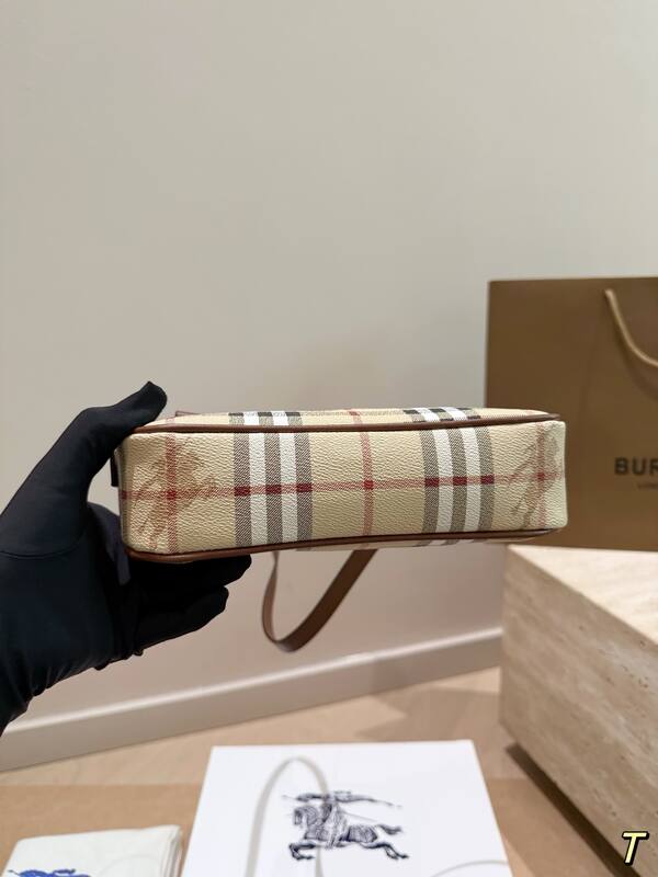 Burberry Brown shoulder bag — Top Quality Replica