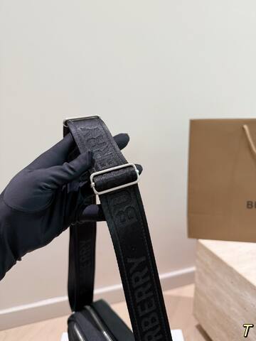 Burberry Black shoulder bag Top Quality Replica