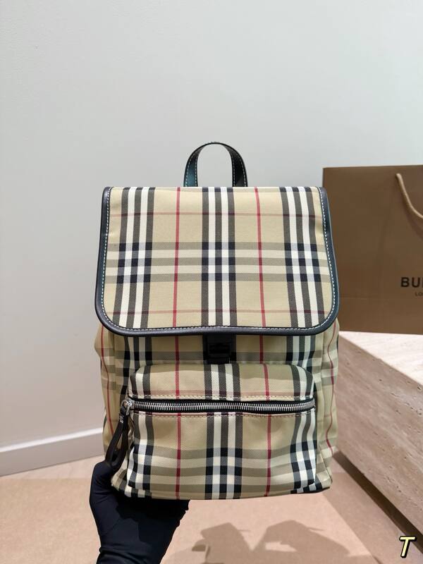 Burberry Black shoulder bag — Premium Replica