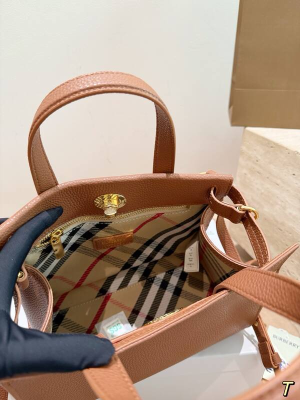 Burberry Brown 25x18x10cm shoulder bag — 1:1 Replica