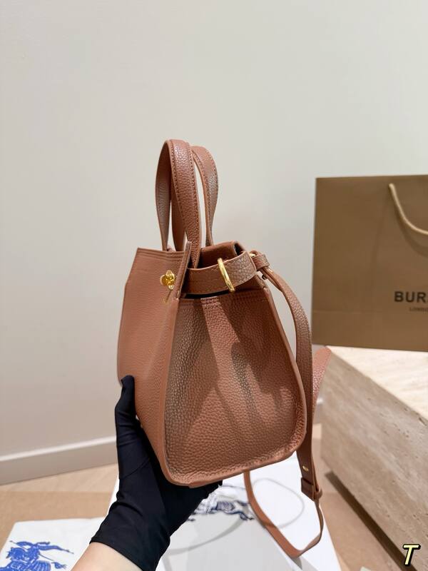 Burberry Brown 25x18x10cm shoulder bag — 1:1 Replica