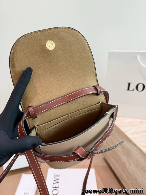 Loewe Calfskin shoulder bag — 1:1 Replica