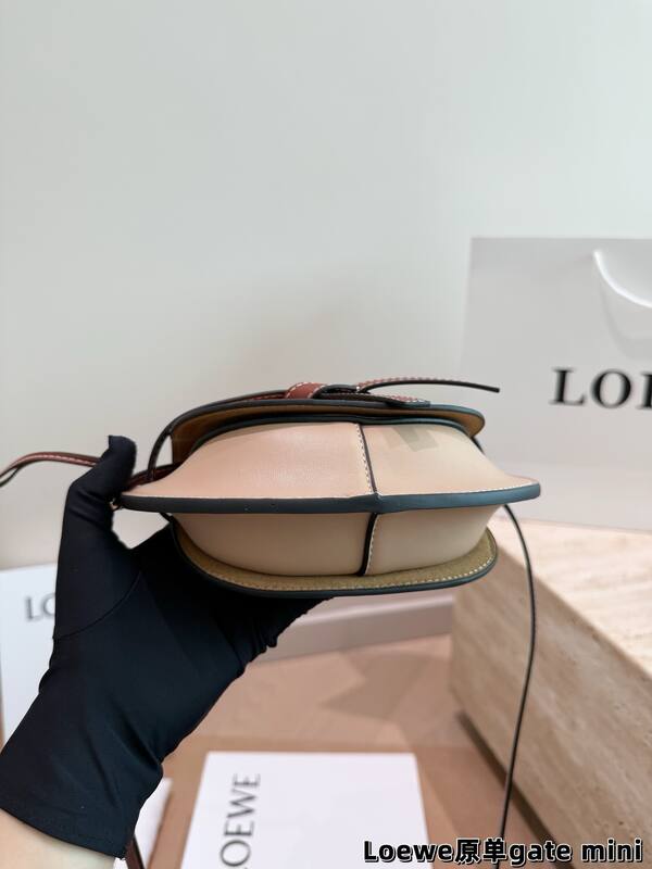 Loewe Calfskin shoulder bag — 1:1 Replica