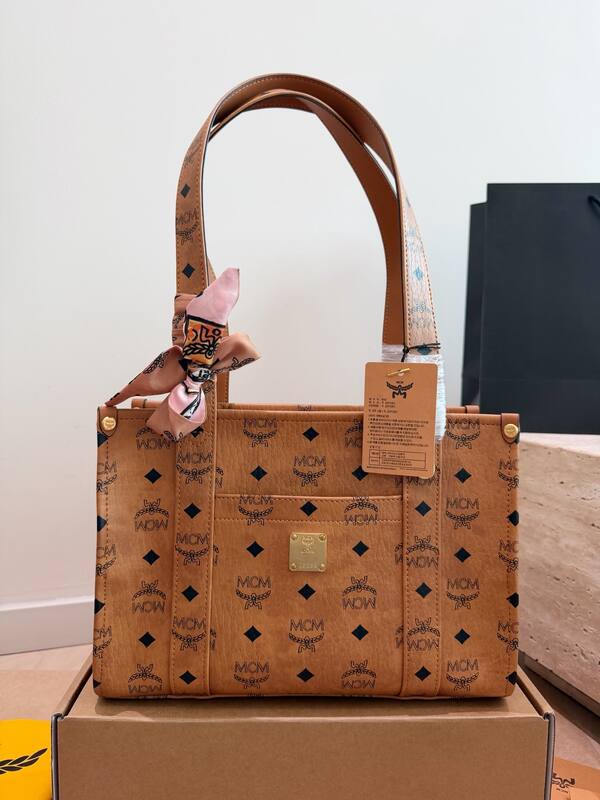 MCM Monogram 25x18x10cm shoulder bag — Premium Replica