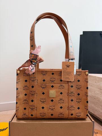 MCM Monogram 25x18x10cm shoulder bag Premium Replica