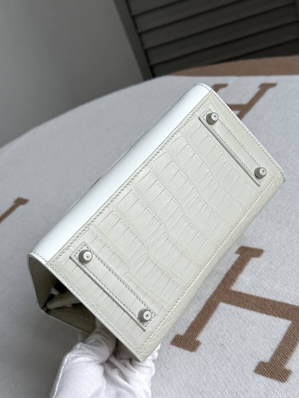 Hermes Birkin White crocodile everyday — Premium Replica