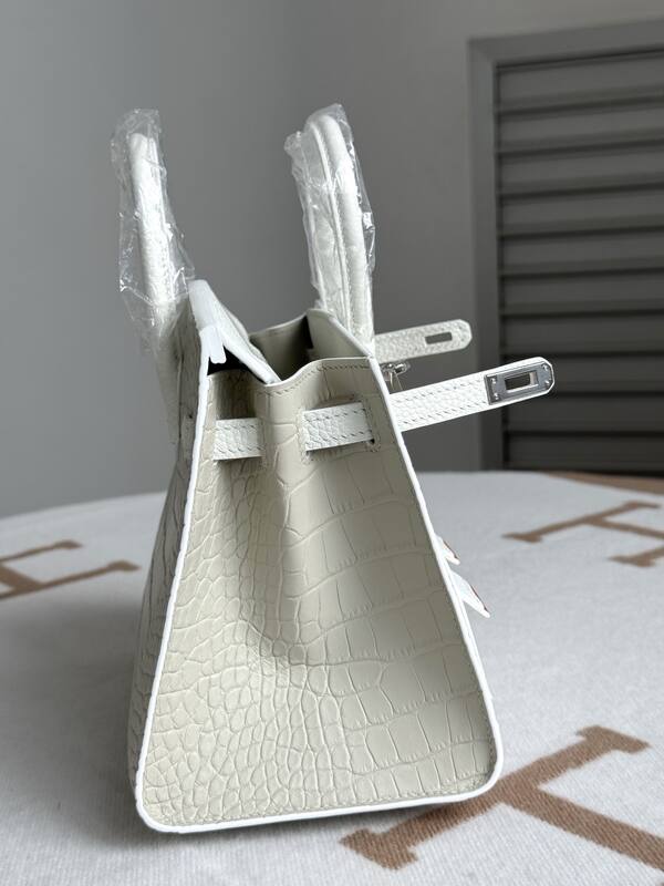 Hermes Birkin 20 White matte crocodile handbag — Top Quality Replica