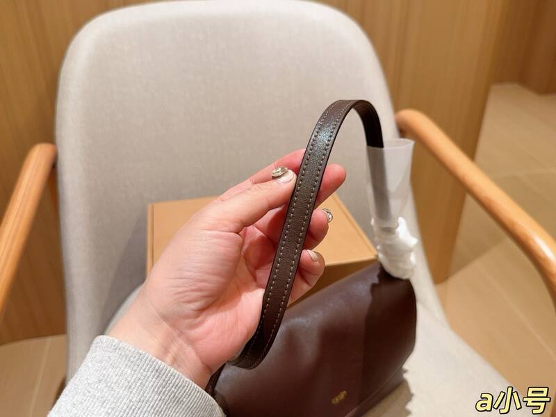 Coach Brown 25x18x10cm shoulder bag — AAA Quality Replica