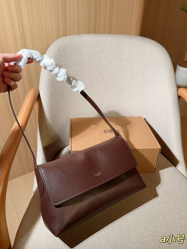 Coach Brown 25x18x10cm shoulder bag — AAA Quality Replica