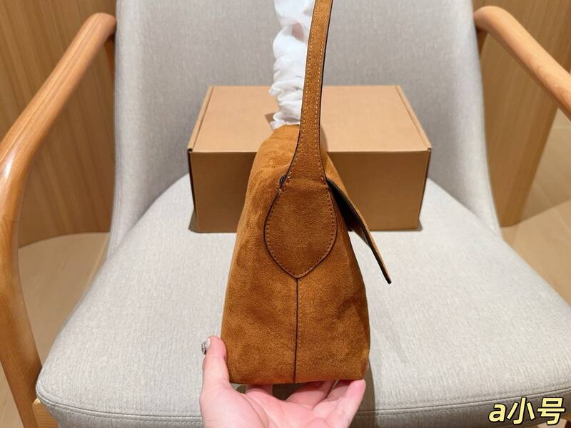 Coach Brown 25x18x10cm shoulder bag — Premium Replica
