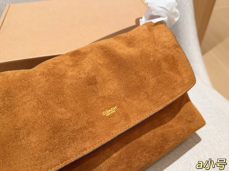 Coach Brown 25x18x10cm shoulder bag — Premium Replica