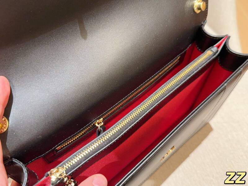 Bulgari shoulder bag — Top Quality Replica