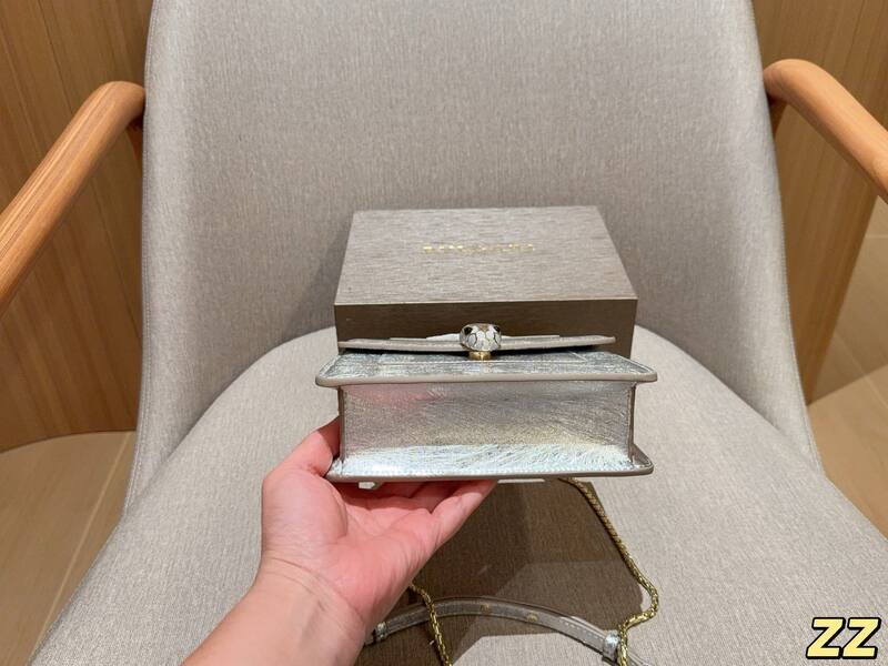 Bulgari shoulder bag — Top Quality Replica