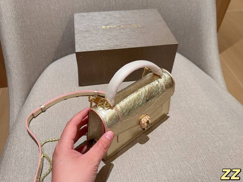 Bulgari shoulder bag — AAA Quality Replica