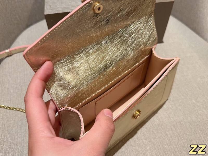 Bulgari shoulder bag — AAA Quality Replica