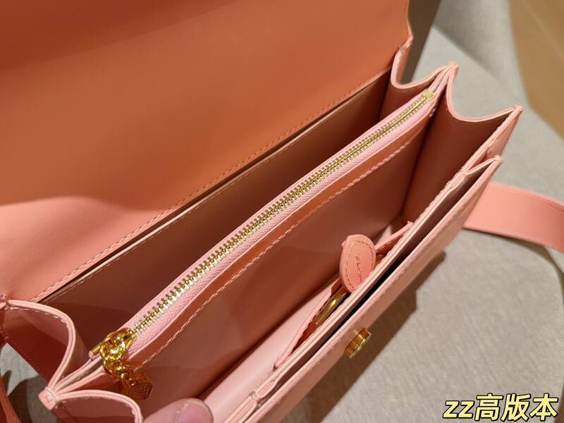 Bulgari shoulder bag — AAA Quality Replica