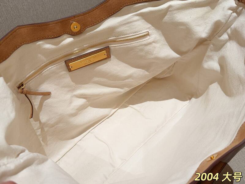 Balenciaga White 40x30x16cm shoulder bag — AAA Quality Replica
