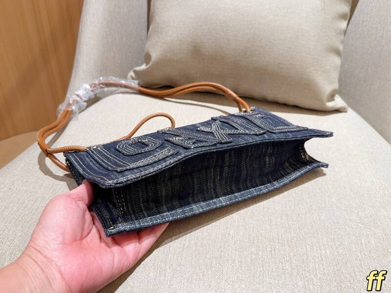 Loewe Blue shoulder bag — 1:1 Replica