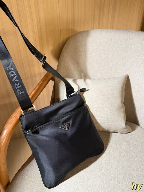 Prada Black shoulder bag — Top Quality Replica