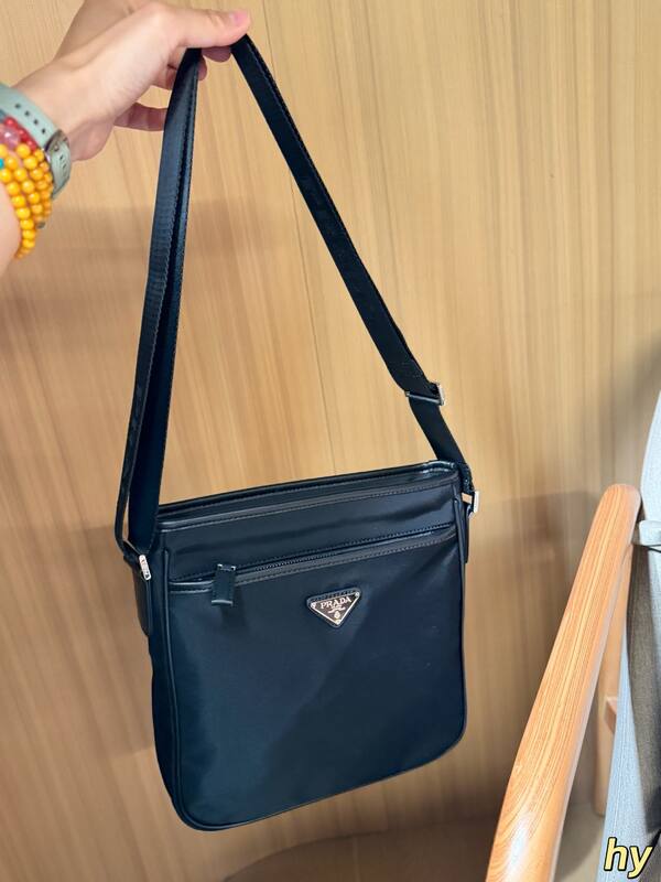 Prada Black shoulder bag — Top Quality Replica