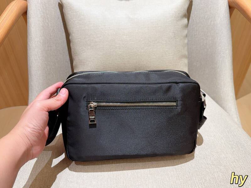 Prada Black shoulder bag — AAA Quality Replica