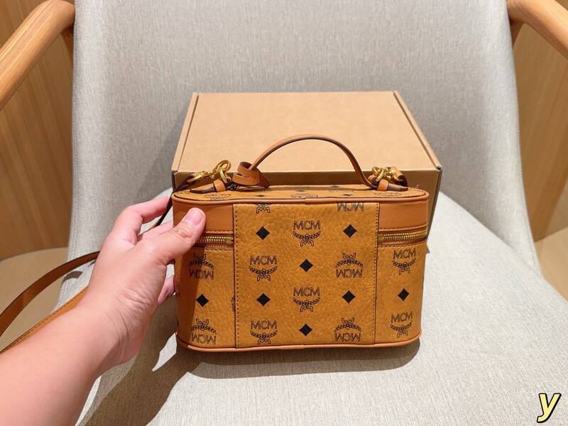 MCM Visetos 25x18x10cm shoulder bag — Top Quality Replica