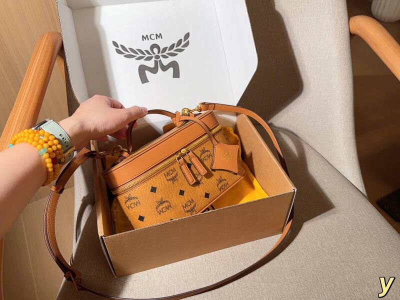 MCM Visetos 25x18x10cm shoulder bag — Top Quality Replica